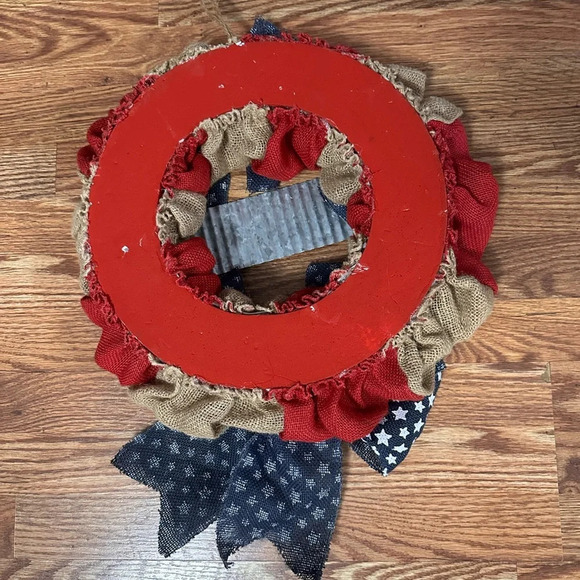 patriotic burlap wreath - Picture 3 of 3